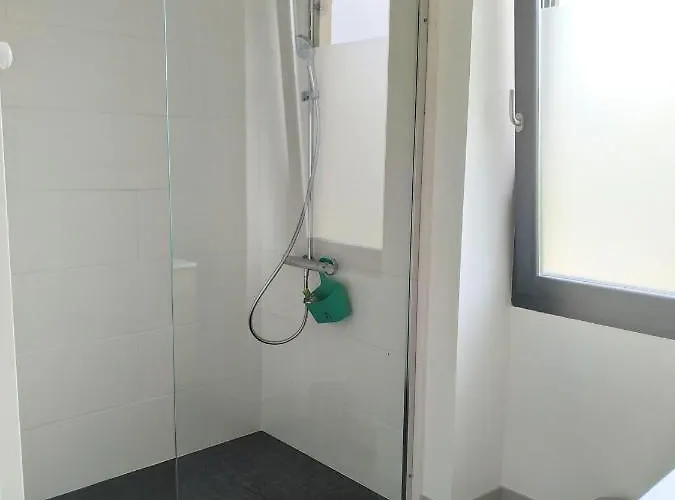 Le Cactus Orange 2 à 4 Personnes Avec Entrée Indépendante Cressensac-Sarrazac