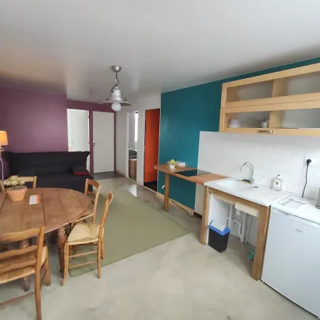 Le Cactus Orange 2 à 4 Personnes Avec Entrée Indépendante