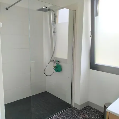 Le Cactus Orange 2 A 4 Personnes Avec Entree Independante Cressensac-Sarrazac